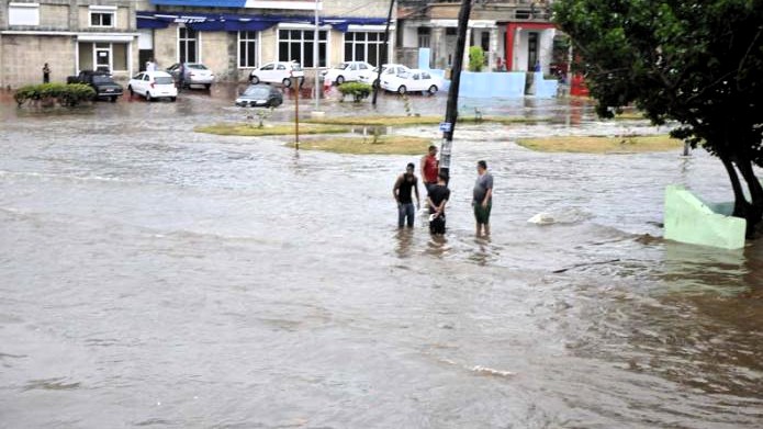 En CDMX Automovilistas Pierden Placas y Autopartes por las últimas Inundaciones