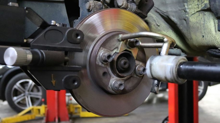 El Seguro de Auto y la Guía de Deslinde: Cómo se determinan las Refacciones a Cambiar